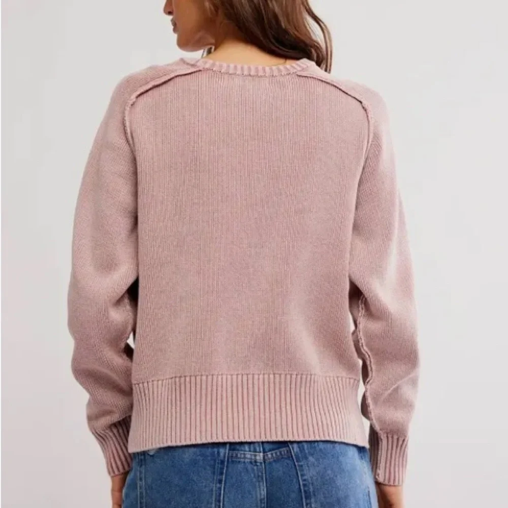 Spring Street Pullover - Picture 3 of 9